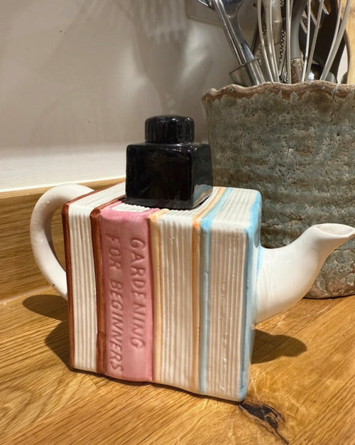 Carters of Suffolk Jane Austin Book Tea Pot