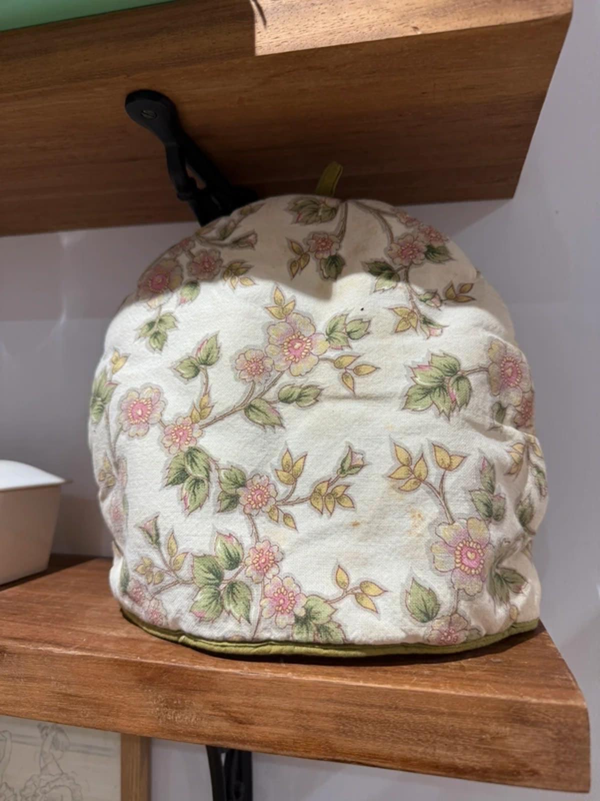 Vintage floral tea pot cosy country home kitchen tea set decor