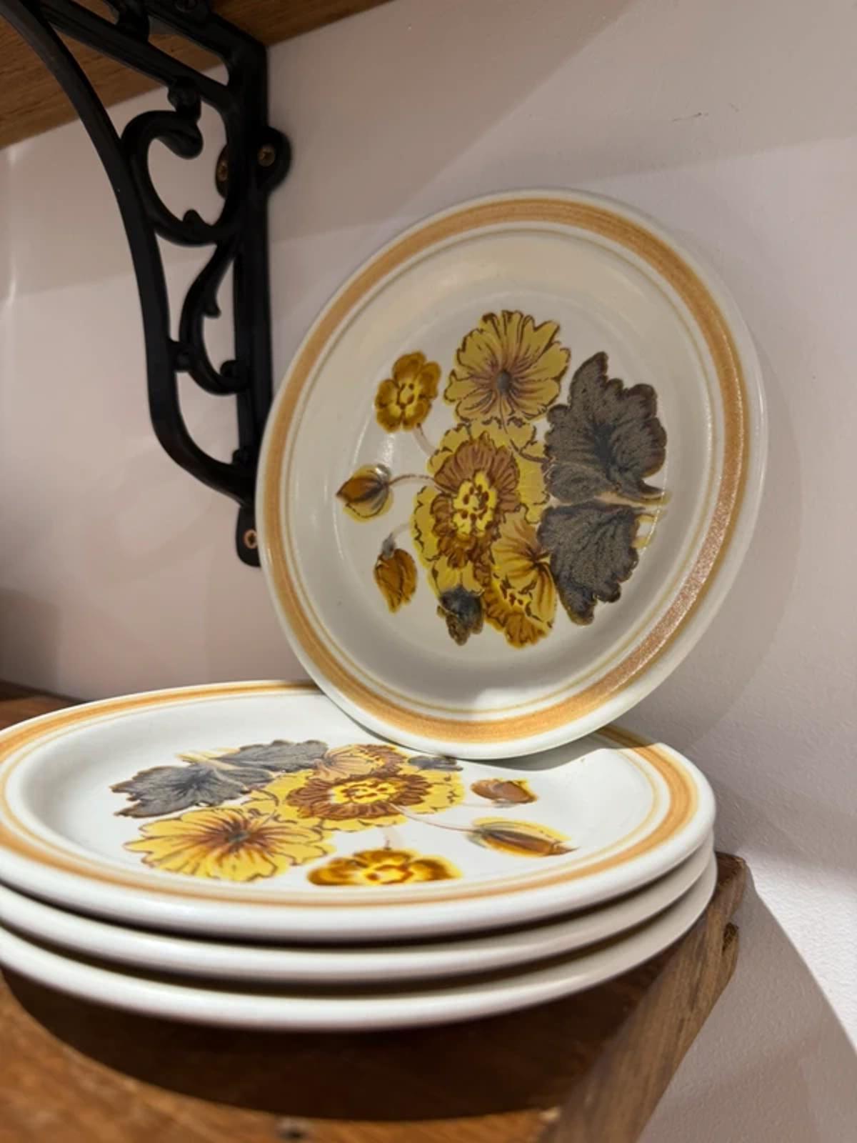 Small side  vintage floral yellow retro plate decor kitchen home
