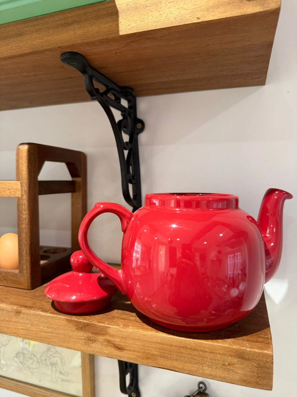 Red Farmhouse Teapot – Made in Britain