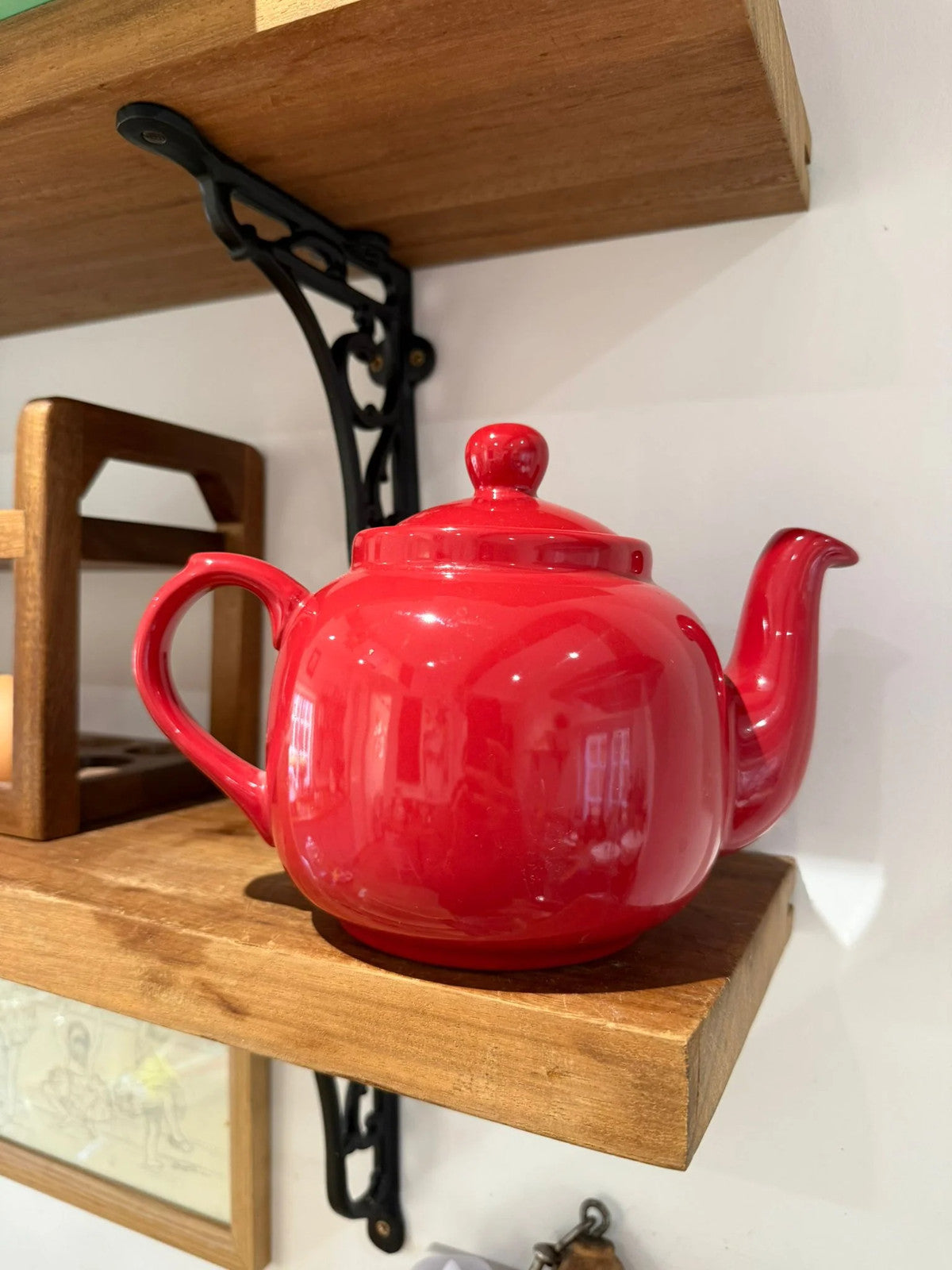 Red Farmhouse Teapot – Made in Britain