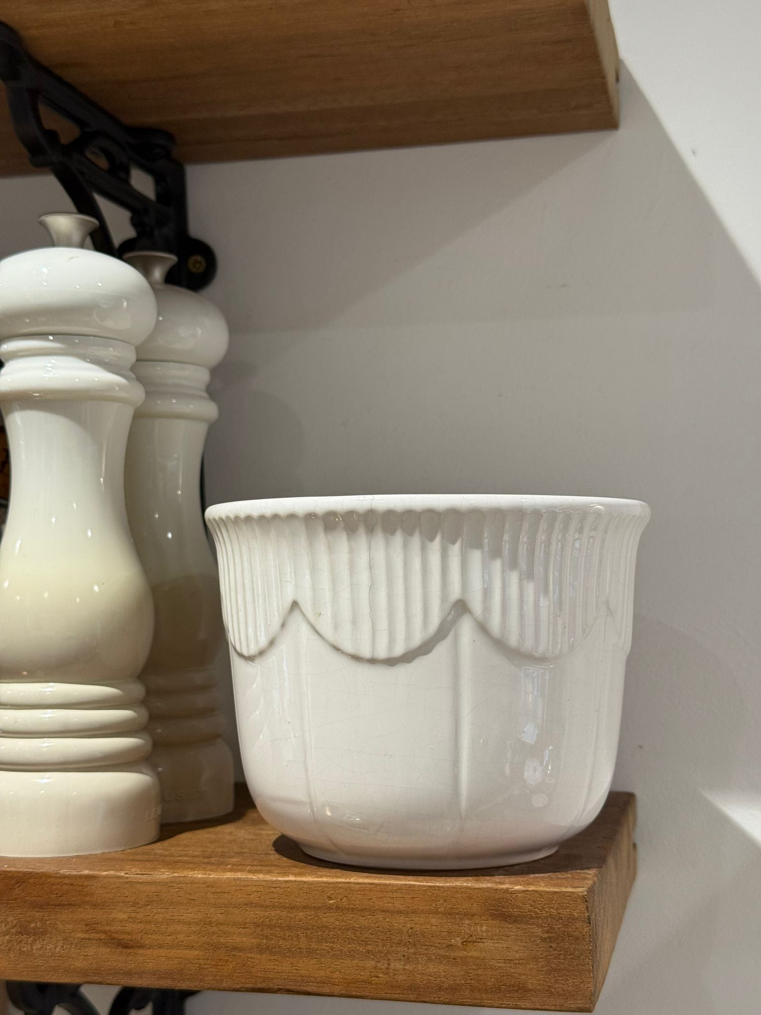 Vintage White Glazed Ceramic Plant Pot with Fluted Detail and Decorative Drip Finish
