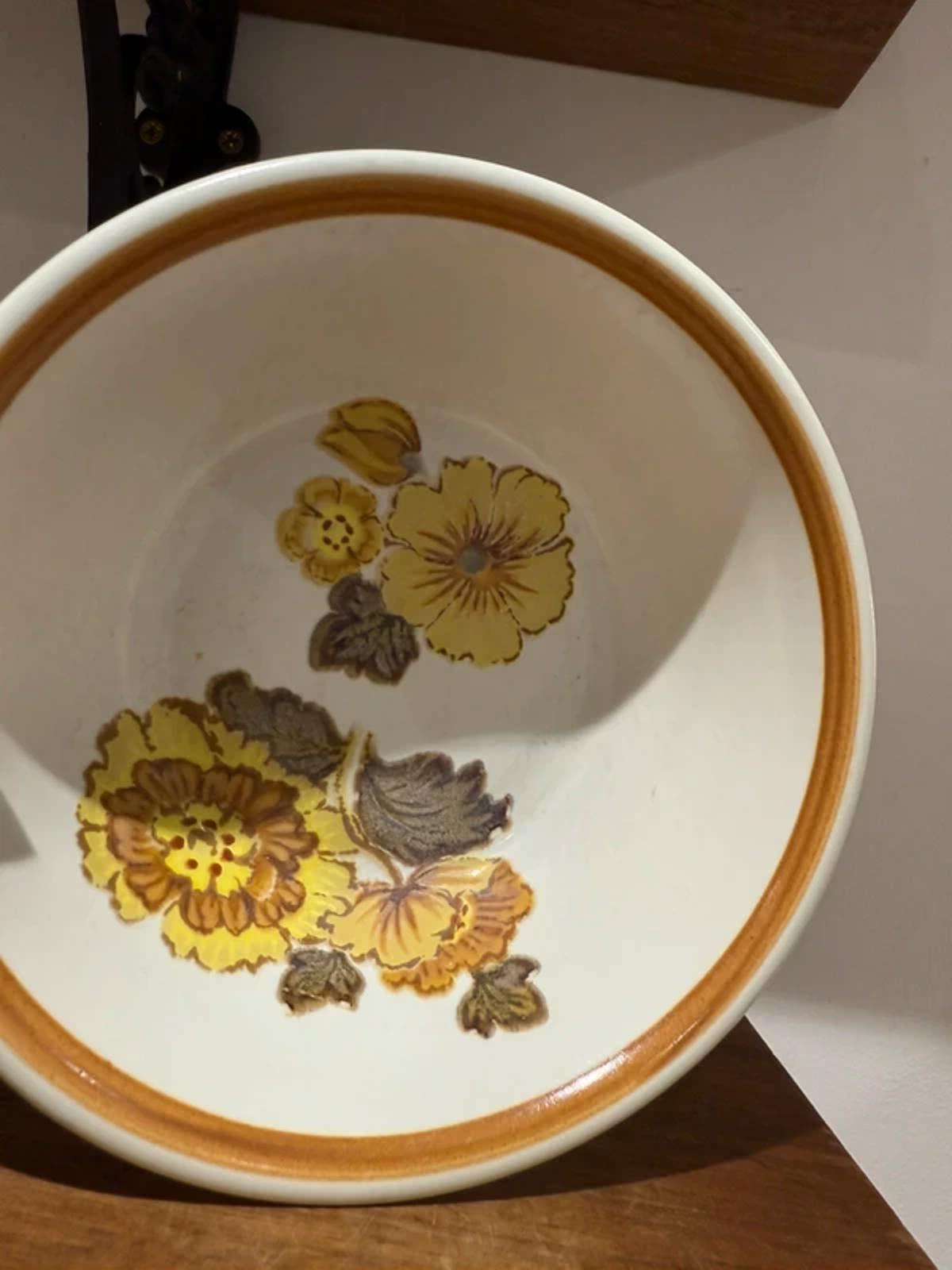 Vintage set of 4 royal doulton floral retro brown mustard set of 4 bowls