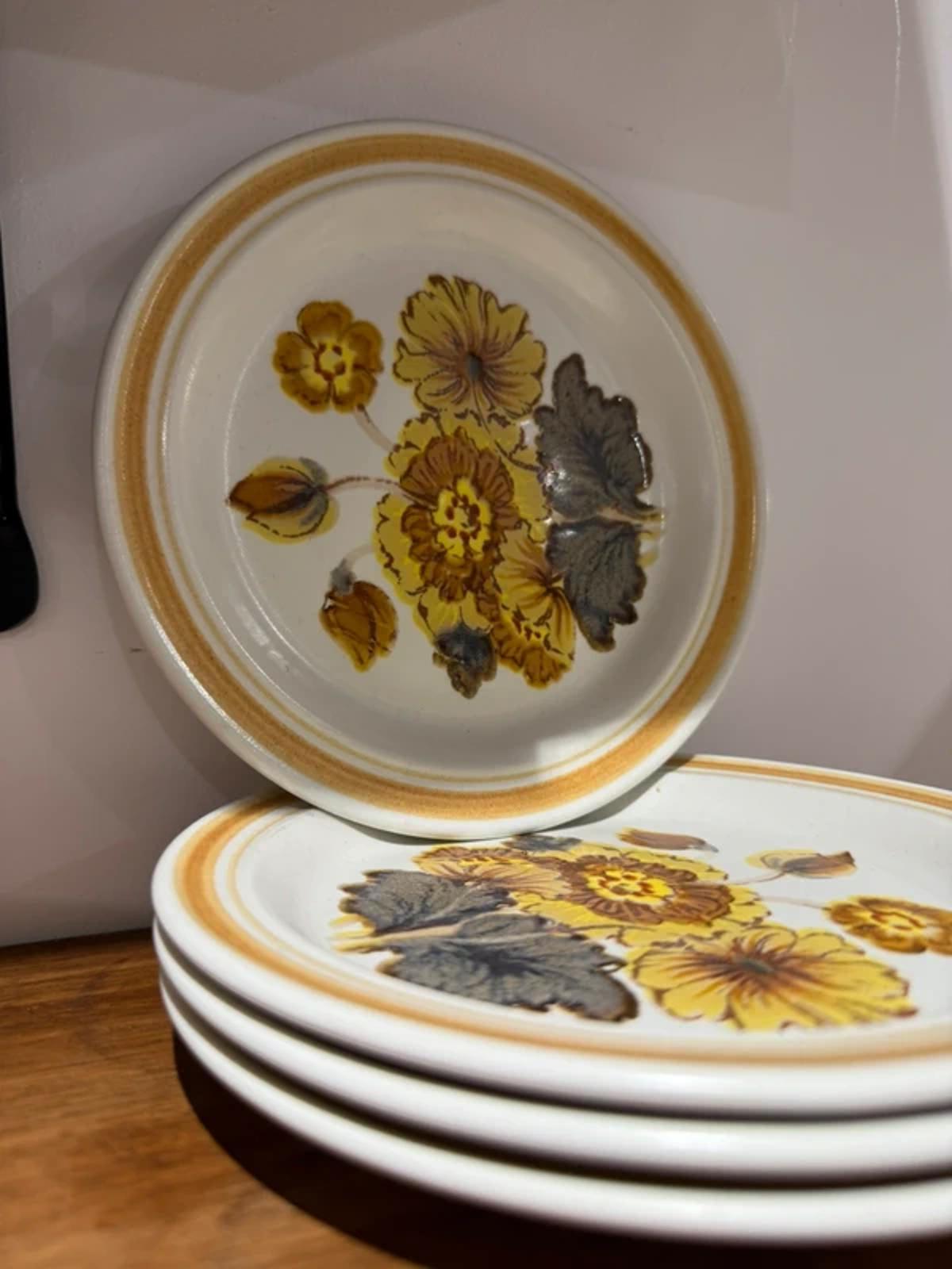Small side  vintage floral yellow retro plate decor kitchen home