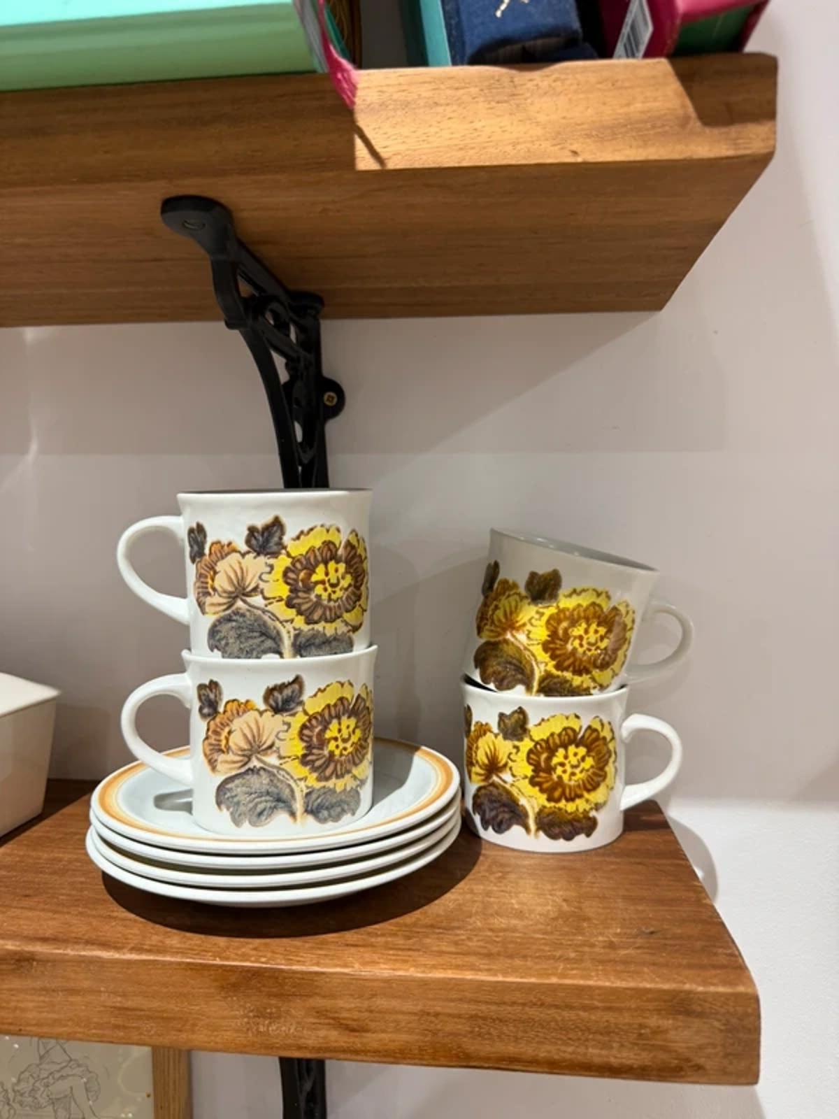 Vintage set of 3 royal doulton floral retro brown mustard tea cup mugs and saucers