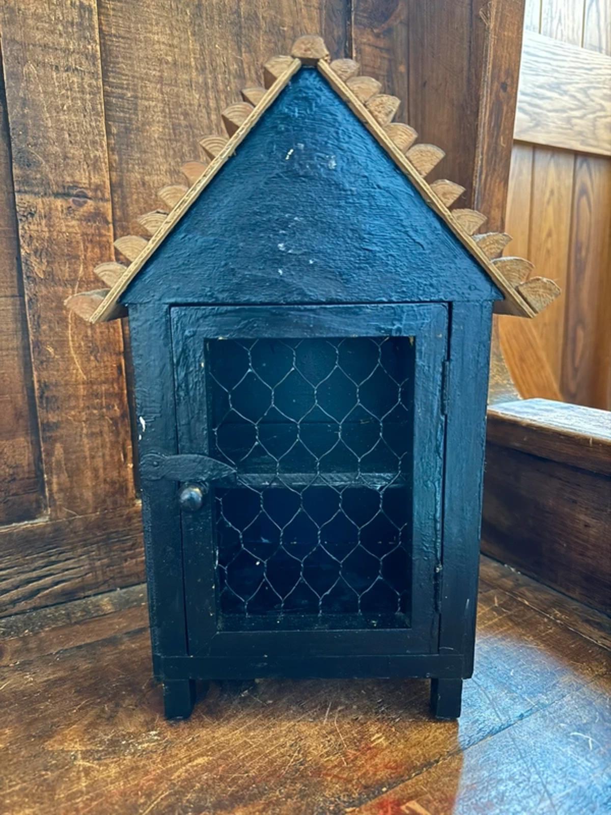 Vintage wooden egg hen house storage kitchen country home decor